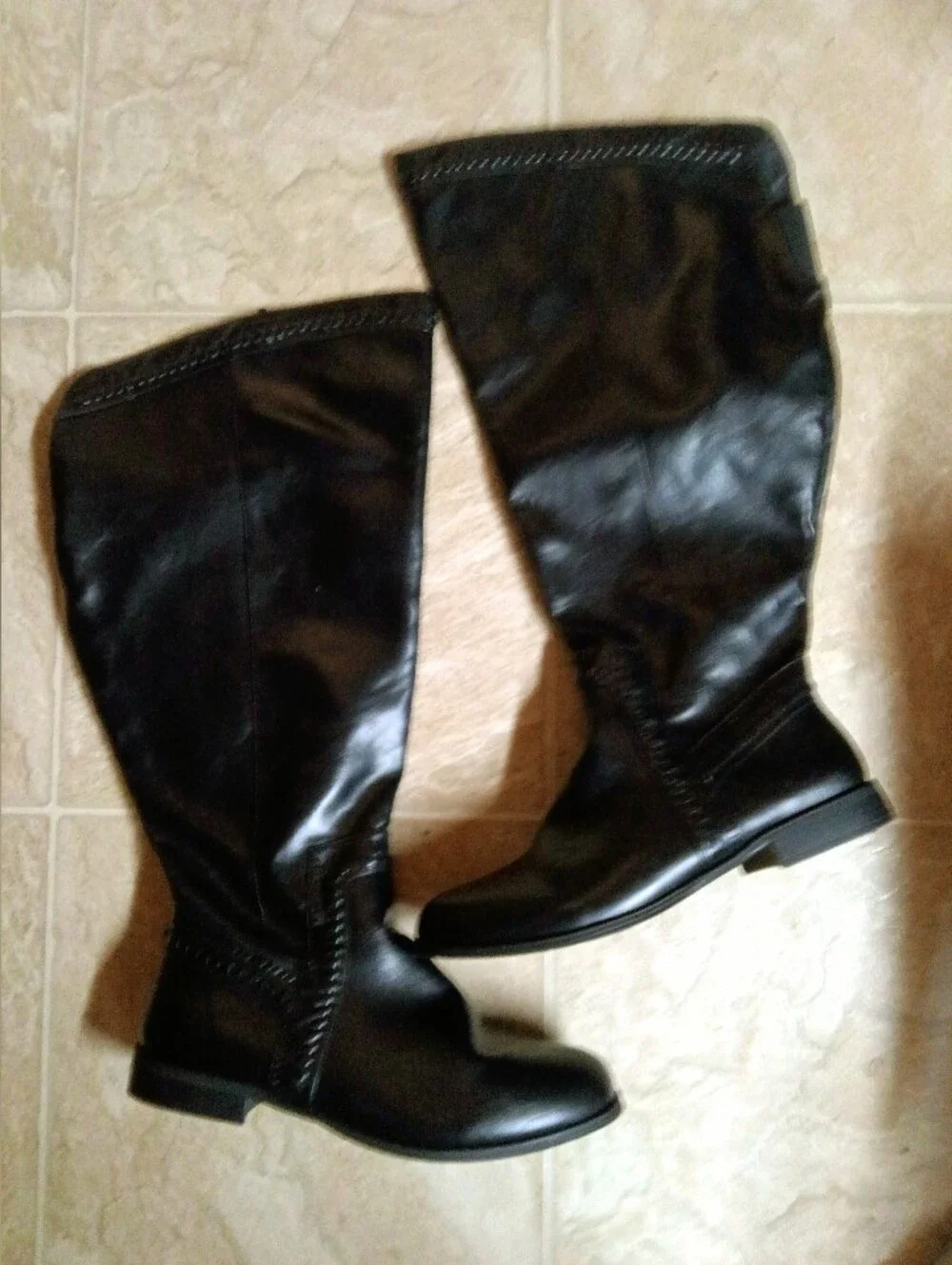 NWT comfortveiw Malina wide calf knee high boots